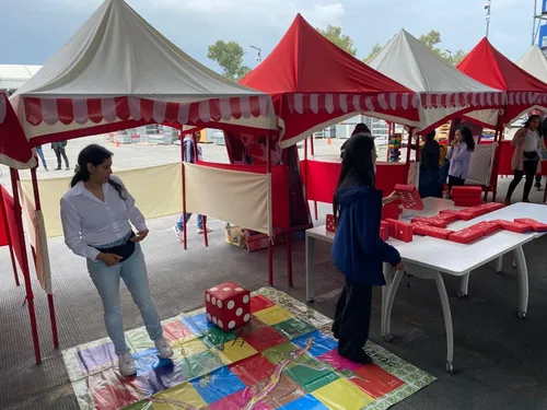 Backyard Serpientes y Escaleras